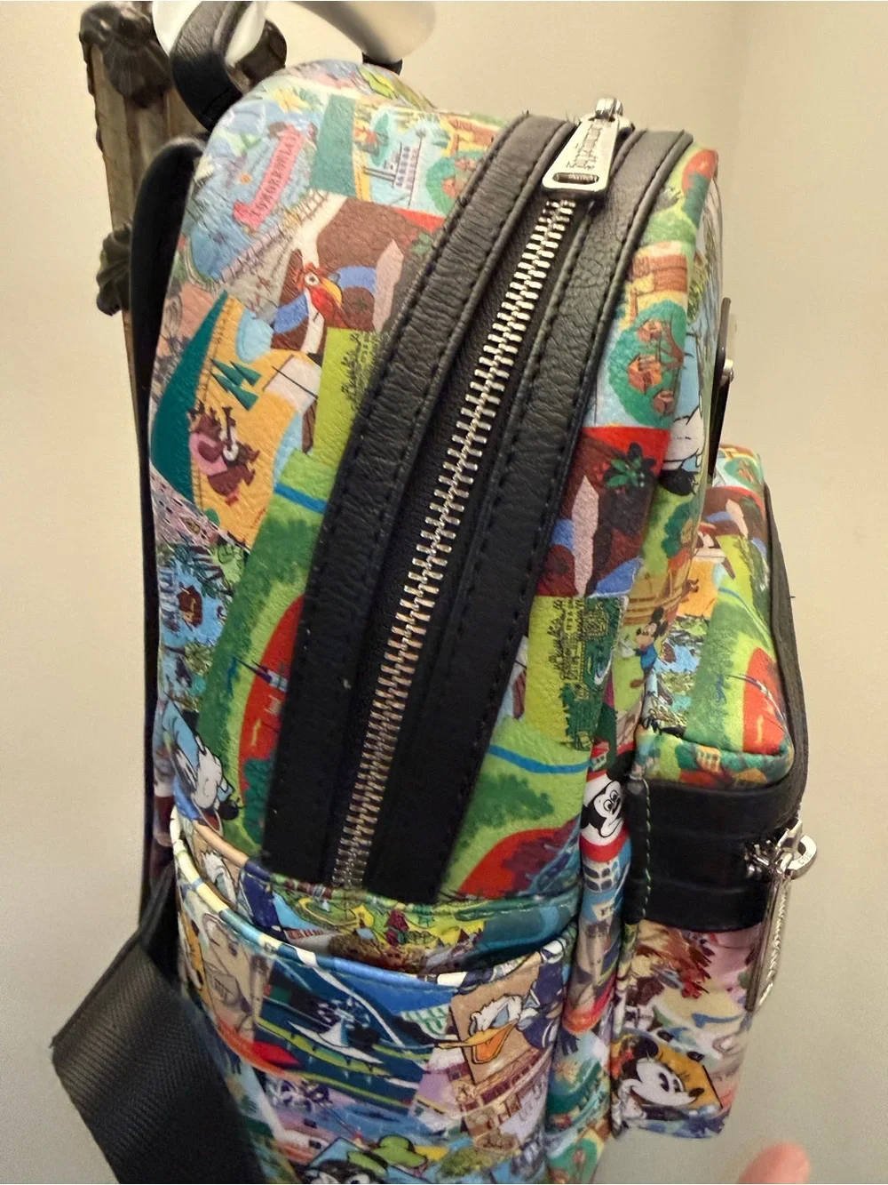 Disney compact mini